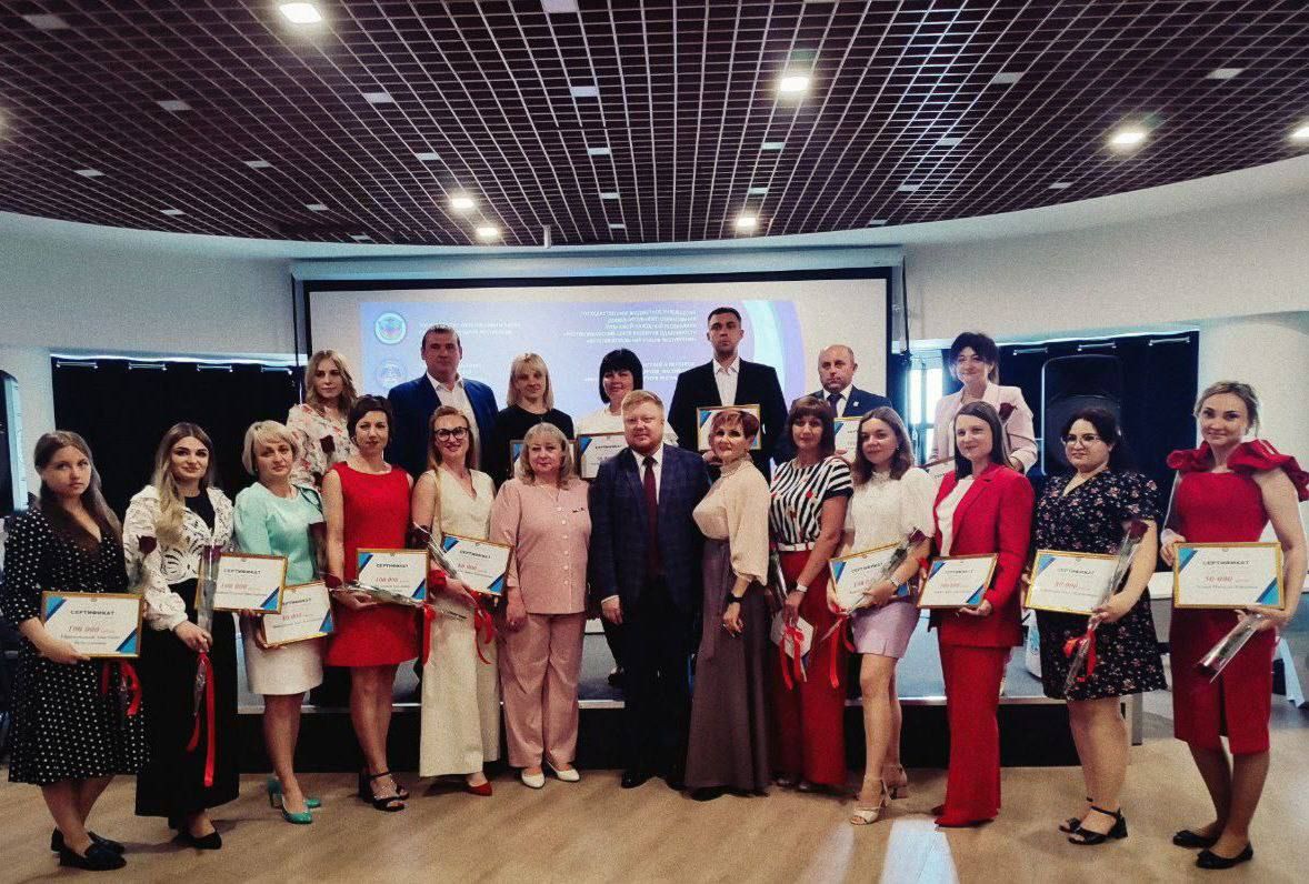 ���� �����: � ���� ������ ����� � �������� ������ ������� � ��������� ����������� ����������� ������������� � ��������������� ���������, � ����� ������ ���������, ���������� ������� ����� ��������� �������� ����������