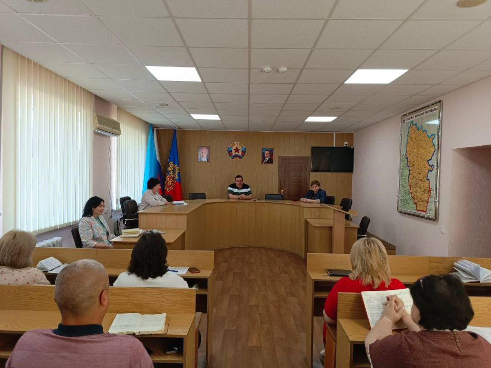 Андрей Рубанцов: Новую неделю начал с традиционного рабочего совещания с коллегами