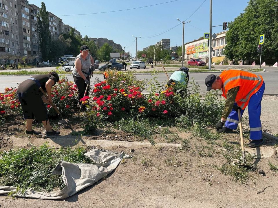 Сергей Колягин: Жаркие летние дни не помеха для коммунальщиков города Первомайска в реализации мероприятий по благоустройству общественных пространств