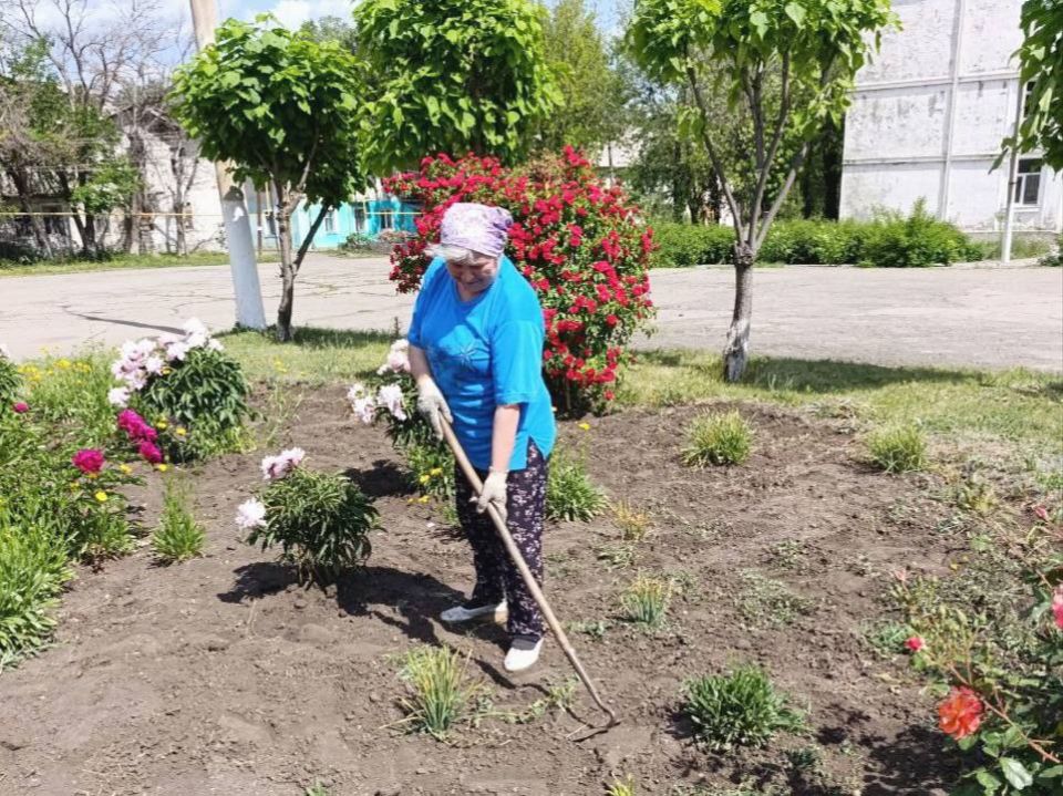 Сергей Колягин: Активные уборочные работы проводятся и в городе Золотое