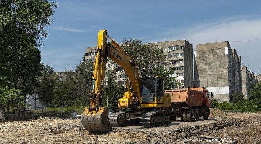 Строители завершат благоустройство четырех объектов в Первомайске к концу ноября 2025 года