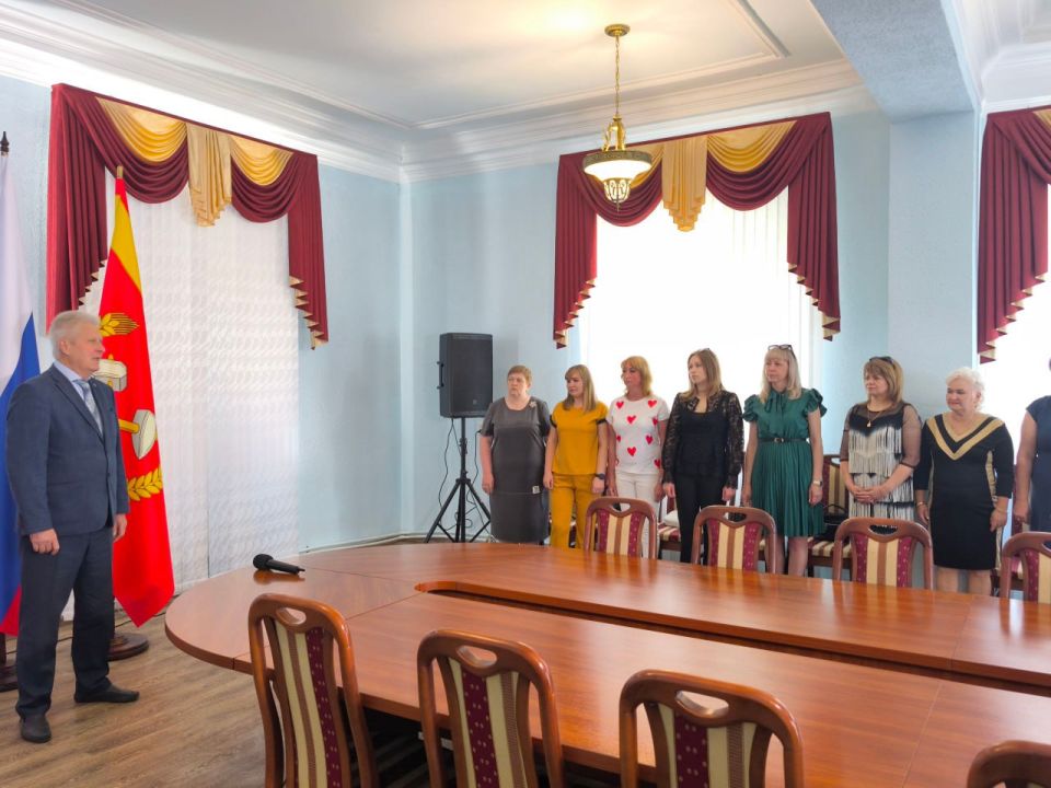 Сергей Козенко: Сегодня, в преддверии профессионального праздника всех, кто посвятил свою жизнь помощи другим и заботе о людях, провел торжественный прием, посвященный Дню социального работника