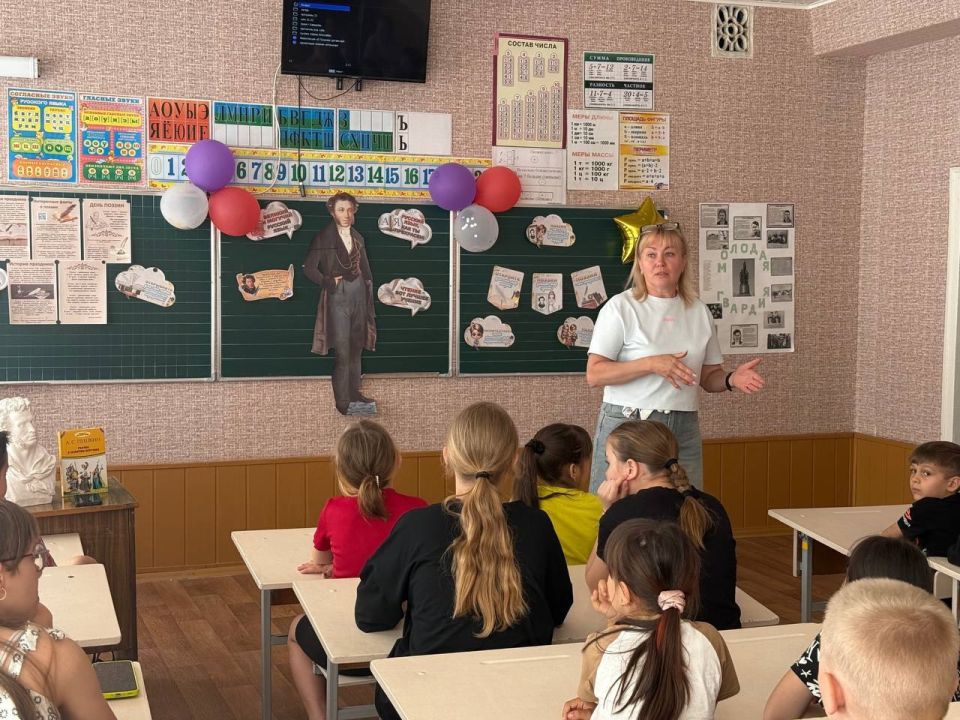 На Краснодонщине продолжают свою работу пришкольные детские площадки