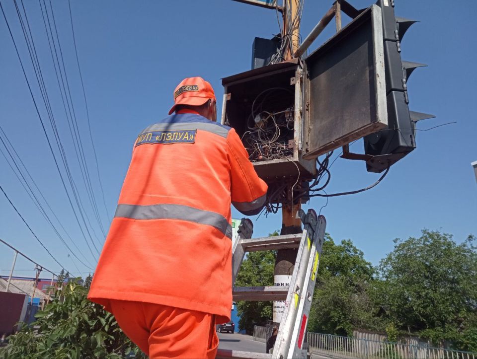 Андрей Рубанцов: Сегодня в городе проводятся работы по обслуживанию пяти светофорных объектов