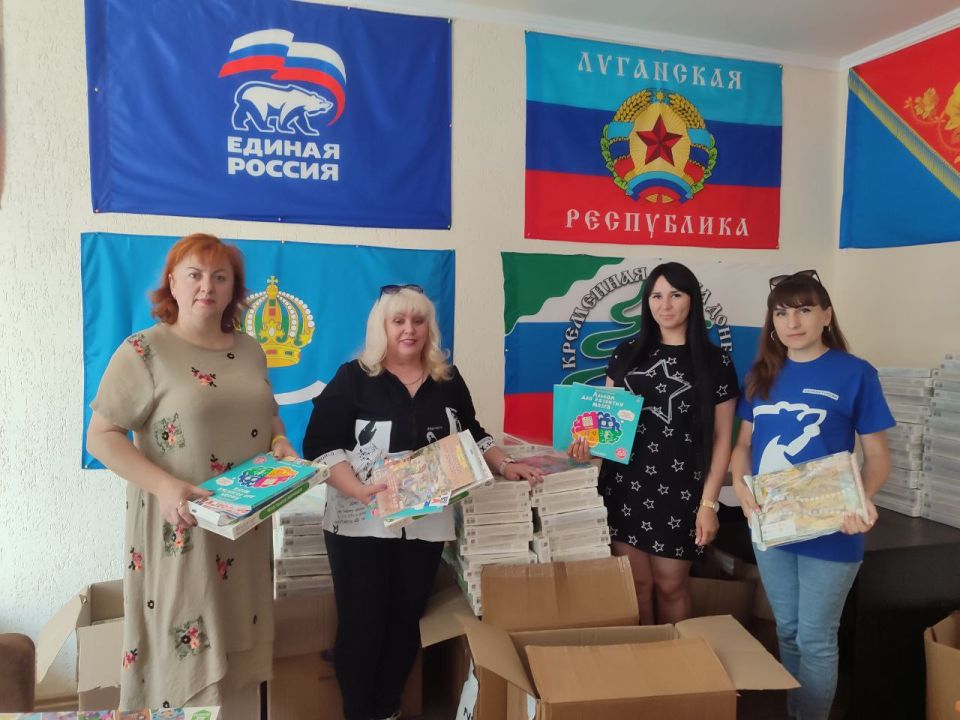 Подарки для детей дошкольных учреждений Кременского МО