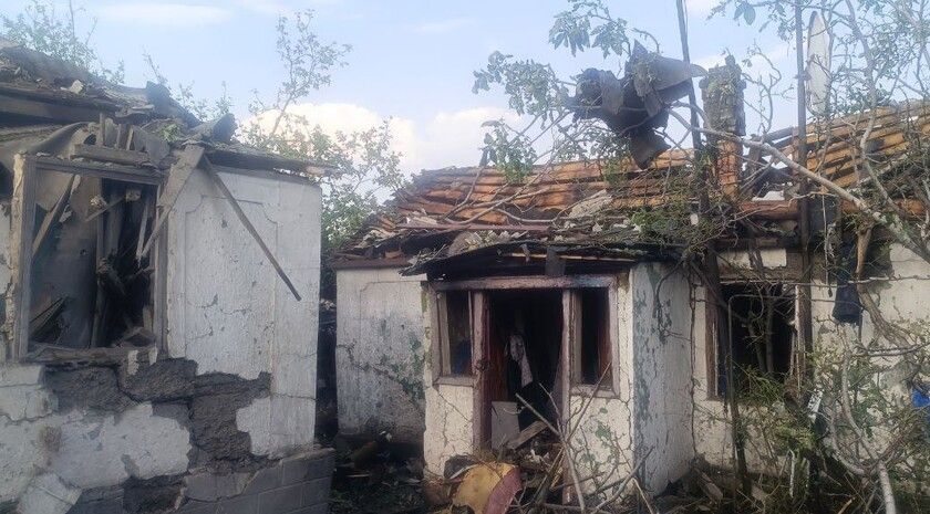 Киевские боевики обстреляли Первомайск, повреждено семь домов