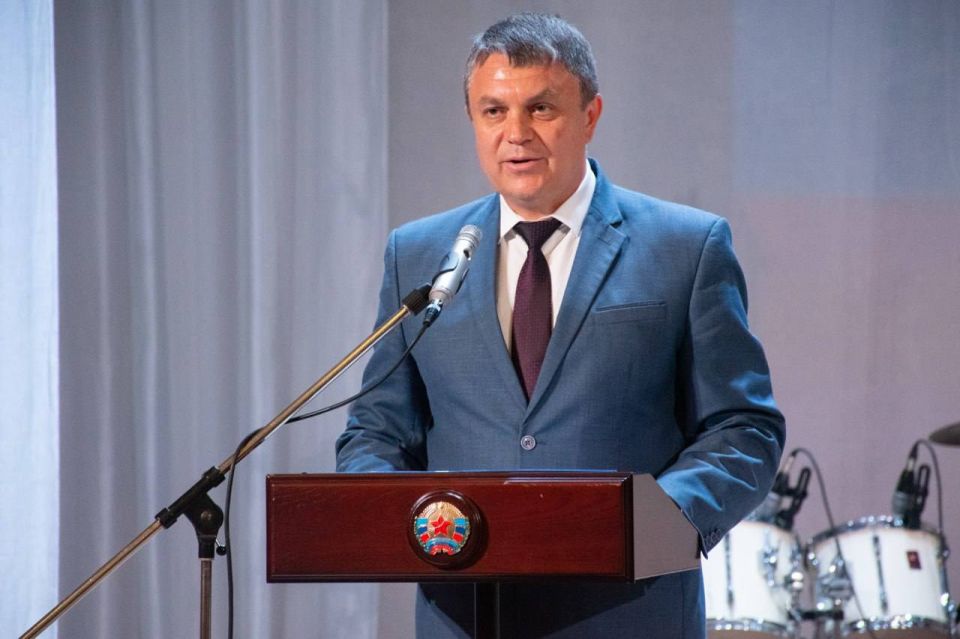 ������ ��������: � ���������� �������� �������������, ������, ������������ � ��������� ������ ���� ����������� ���������