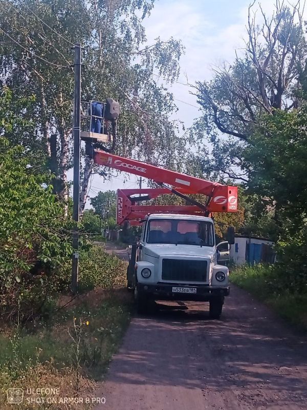 Андрей Рубанцов: В пгт Ясеновский продолжаются работы по улучшению качества уличного освещения