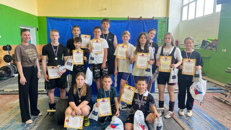 Юные силачи Петровки бьют рекорды!