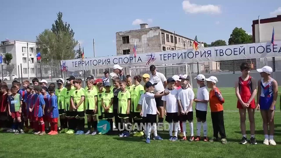 Физкультурно-оздоровительный комплекс открытого типа, включающий три площадки, появился в Первомайске