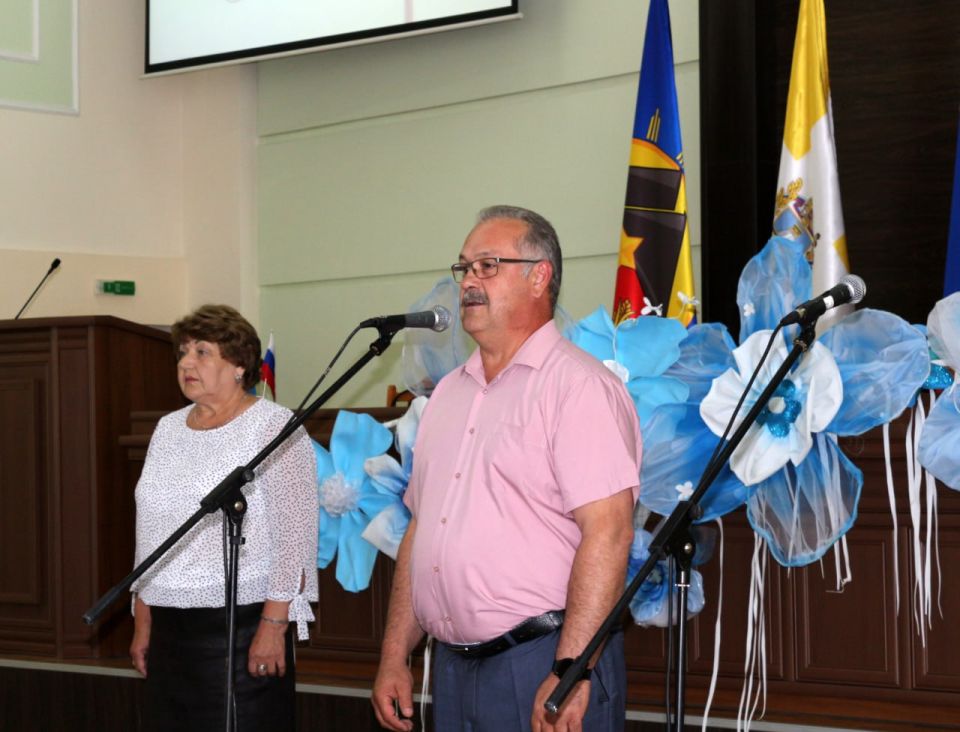 Сергей Саенко: Сегодня с коллегами поздравил ангелов в белых халатах с профессиональным праздником – Днем медицинского работника