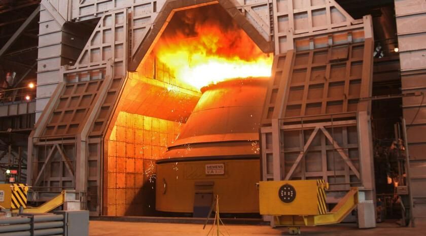 Алчевский металлургический комбинат (АМК) с целью привлечения и закрепления молодых специалистов запускает комплексную систему поддержки, которая предусматривает выплату подъемных в размере 250 тыс