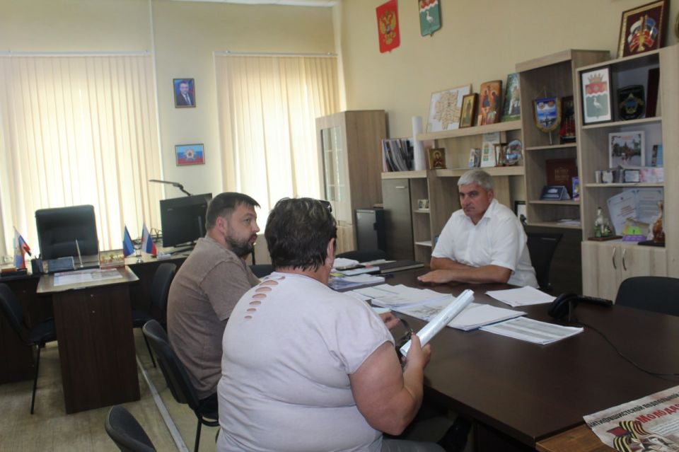 Виталий Коваленко: Сегодня провел прием граждан по личным вопросам в Администрации Беловодского муниципального округа