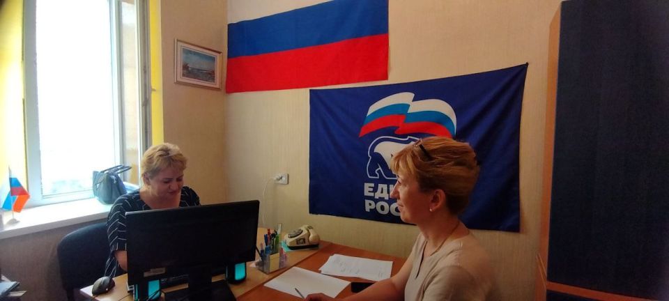 На этой недели приемы граждан города Лисичанска провели депутаты Совета: