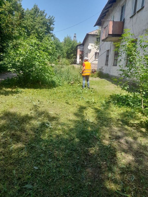 МУП «РЭК» проводит работы по благоустройству прилегающих территорий