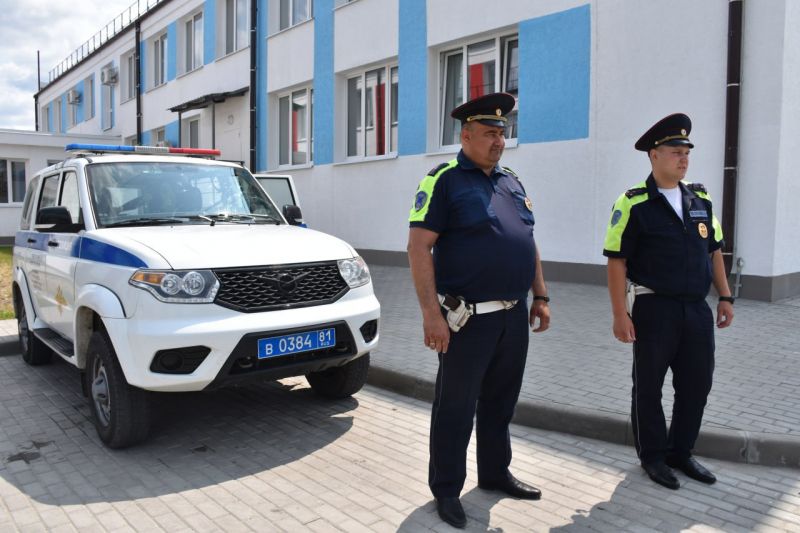 Полицейские и спасатели провели для северодонецких ребят фестиваль безопасности