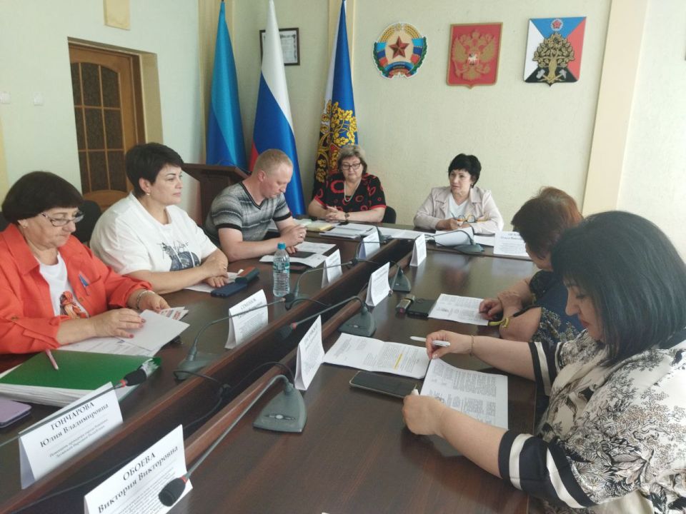 Андрей Рубанцов: Сегодня в Администрации городского округа город Ровеньки состоялось заседание городской комиссии по делам несовершеннолетних и защите их прав