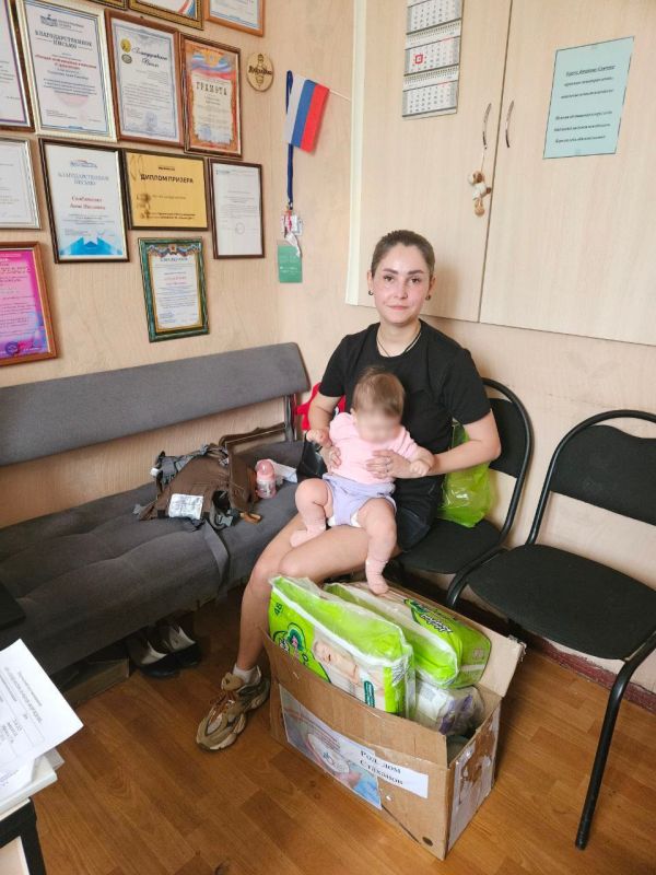 Особенные дети Стаханова получили подарки от Омской области