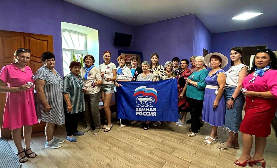 В преддверии Дня России в Беловодском комплексном центре социального обслуживания населения царила атмосфера творчества и единения!