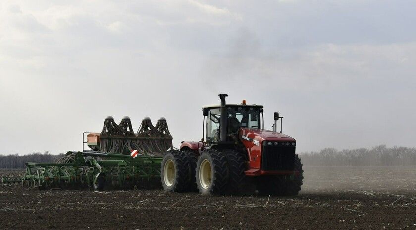 ЛНР планирует предоставить аграриям более пяти млрд руб. субсидий с 2025 по 2027 год