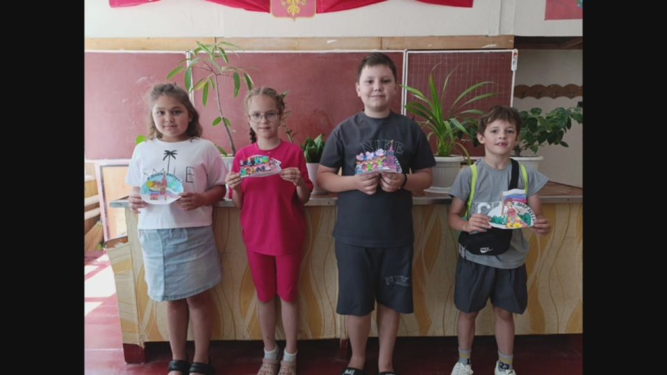 Танцевальный флешмоб ко Дню России в ГБОУ ЛНР "СЛСШ с. Чугинка"