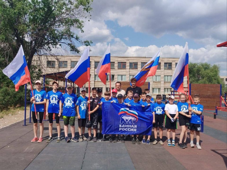 Воспитанники Алчевской спортивной школы №1 им. С.А. Балина приняли участие в открытой тренировке «Мои рекорды — моей России»