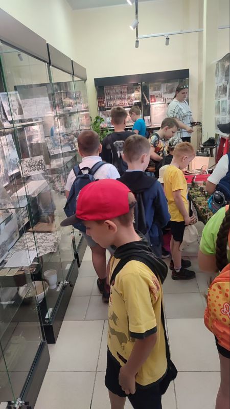 11 июня обучающиеся ГБОУ ЛНР «КУВК №6 «СОЗВЕЗДИЕ»» посетили Краснолучский краеведческий музей, где для них была проведена экскурсия по родному краю, а также организован просмотр мультфильма «Солдатская сказка», посвященный...