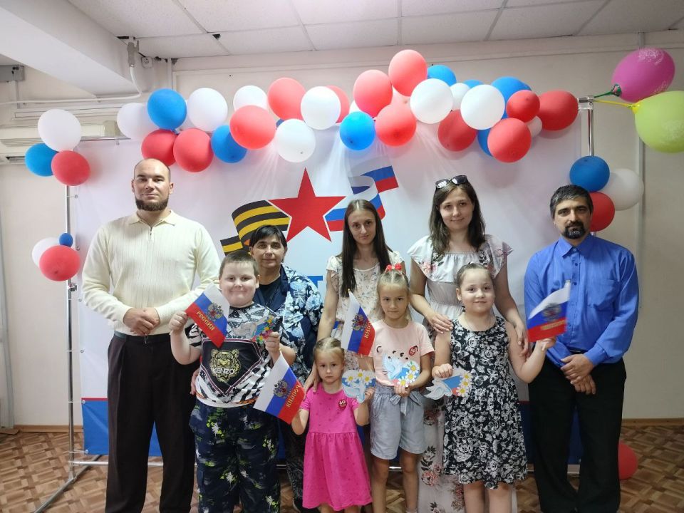 Ветераны боевых действий провели мастер-класс ко Дню России