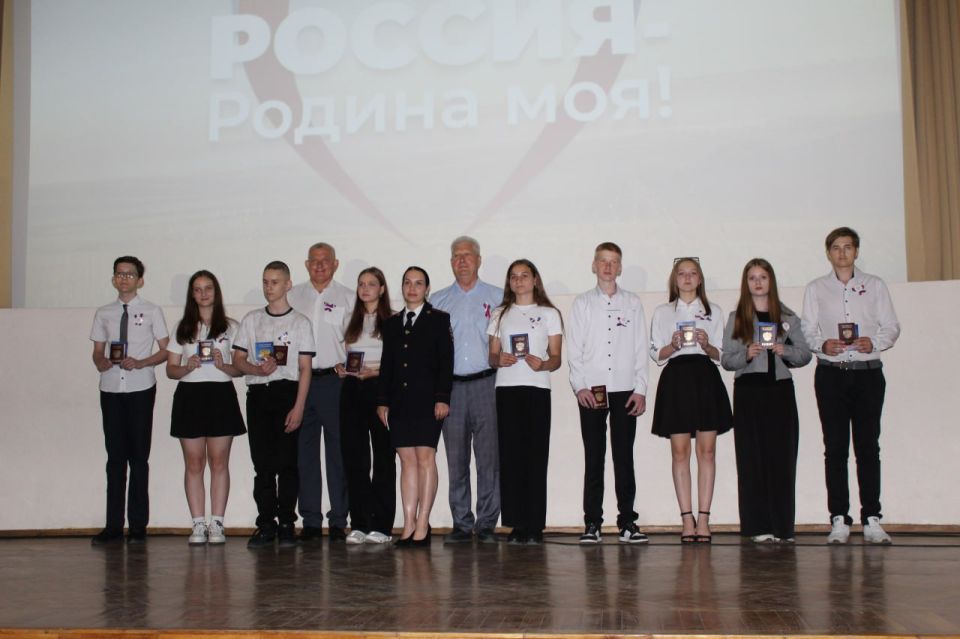 Сергей Козенко: Продолжение празднования Дня России в Краснодоне прошло в торжественной и очень теплой атмосфере в стенах Краснодонского ордена Дружбы народов музее «Молодая гвардия»