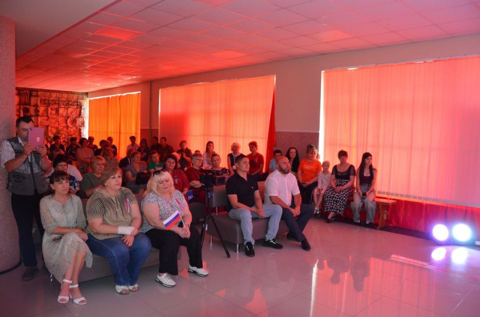 Вячеслав Третьяков: Сегодня, в день, когда вся страна отмечает День России, в нашем славном округе состоялось праздничное мероприятие, проникнутое духом единства и гордости за нашу Родину!