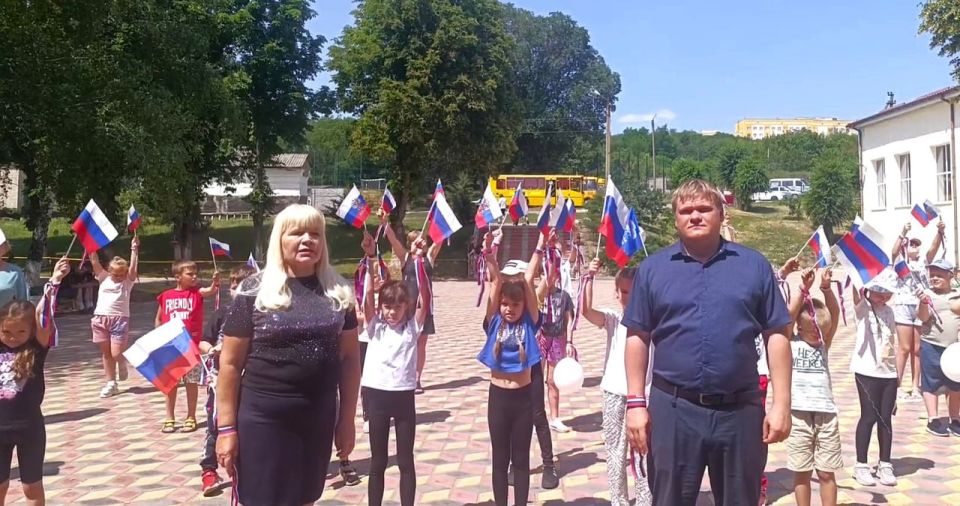 Танцевальный флешмоб — танец во имя Родины