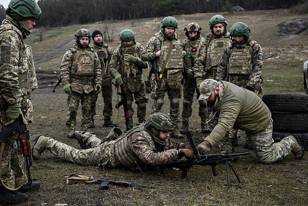 Марочко: ВСУ впервые за долгое время начали эвакуировать погибших под Кременной