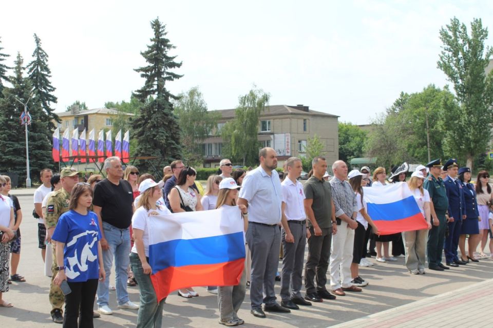 12 июня в Кировске состоялся митинг, посвященный Дню России