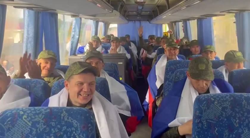 Россия вернула еще одну группу военнослужащих с подконтрольной Украине территории, взамен переданы пленные ВСУ. Об этом сообщили в Министерстве обороны РФ. «14 июня в соответствии с российско-украинскими договоренностями...