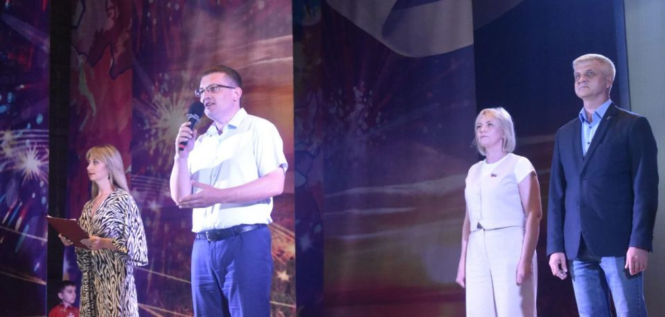 16 июня во Дворце культуры имени Октябрьской революции состоялся праздничный концерт, посвященный Дню медицинского работника