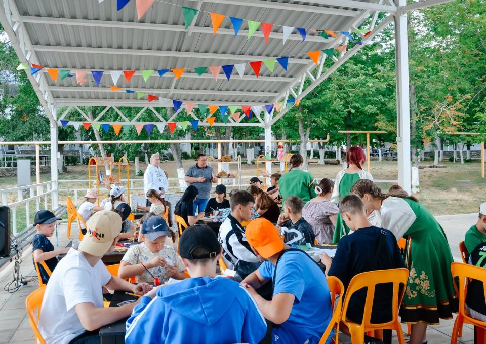 Школьники городского округа город Ровеньки проводят отдых в Детском оздоровительном лагере «Спутник»