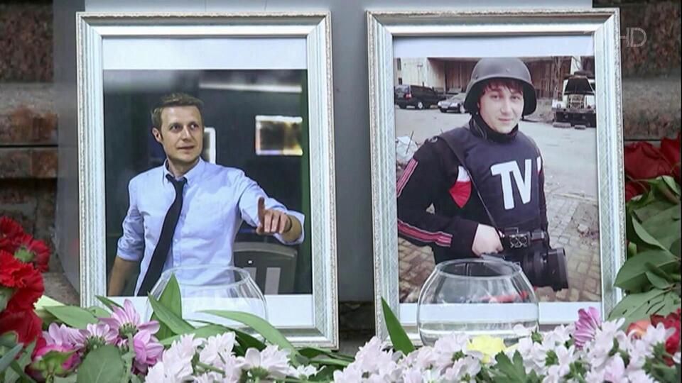 Траурная церемония состоялась у мемориального знака погибшим журналистам ВГТРК