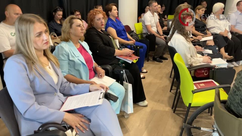 В Луганске в Доме молодёжи на базе центра «Дом Знаний», состоялась презентация онлайн-сервиса «Ясный маршрут»