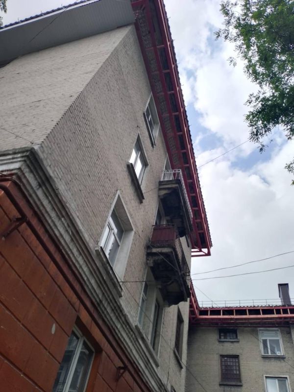 Ульяновцы провели отделочные работы в рамках завершающего этапа капитального ремонта МКД в Белореченском