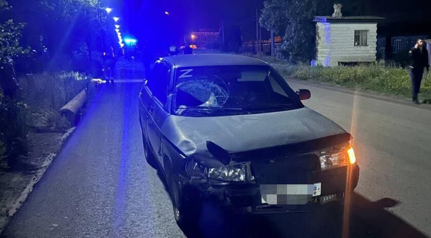 Семнадцатилетний юноша погиб в аварии, идя по проезжей части в Ровеньках
