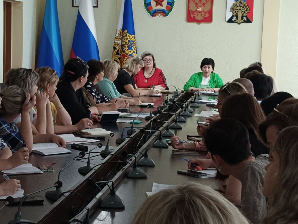 Андрей Рубанцов: Сегодня в Ровеньках, в рамках Всероссийской акции «Безопасность детства», было проведено рабочее совещание с заместителями директоров образовательных учреждений, методистами дошкольных учреждений и...