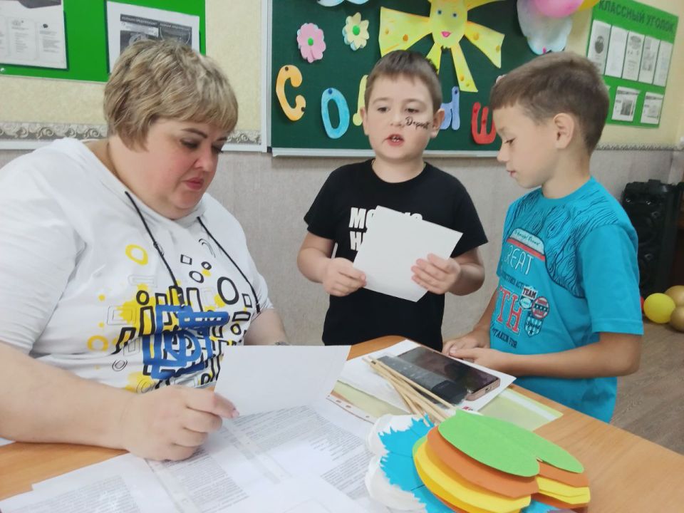 Пришкольные площадки дарят радость детям