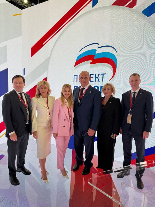 Дарья Лантратова: Единая Россия на ПМЭФ. На полях форума открылся стенд партийного проекта «Выбор сильных» Он направлен на развитие и поддержку массового спорта, на воспитание здорового и социально активного молодого...