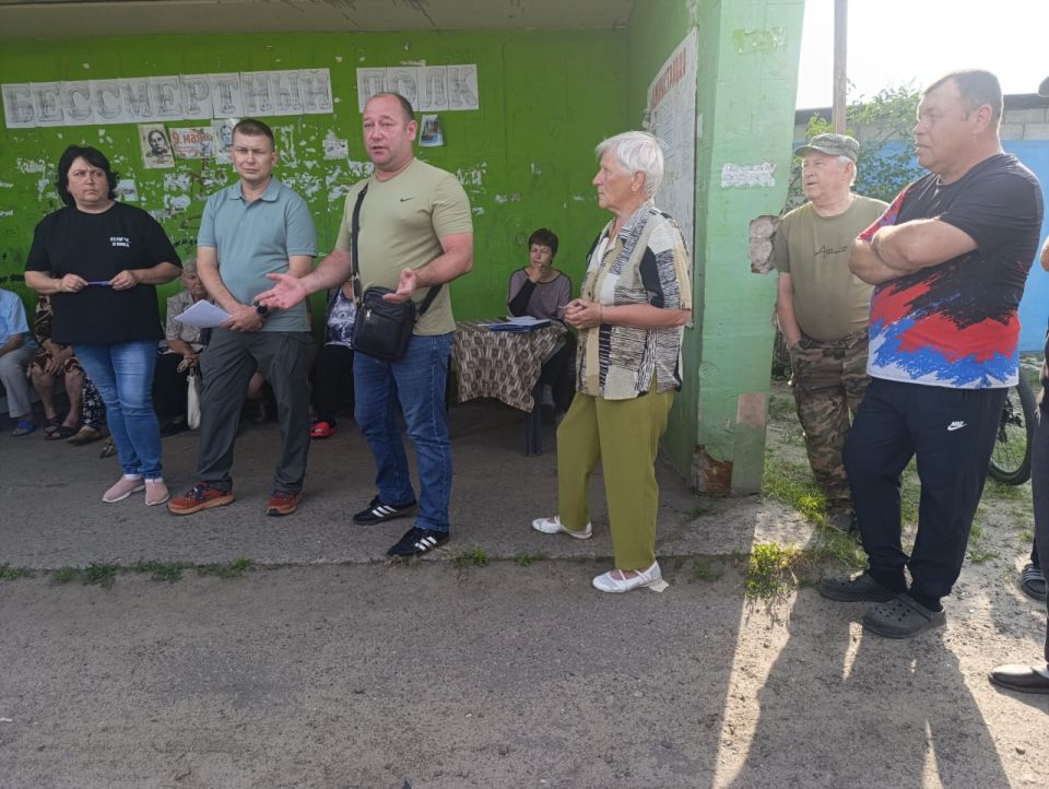 Евгений Шаталин: Провел встречу с жителями района Забиркино