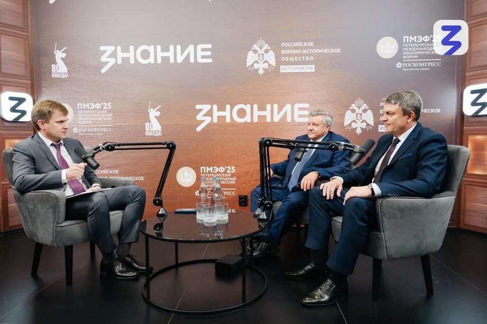 Пасечник обсудил историческое просвещение Донбасса на ПМЭФ-2025