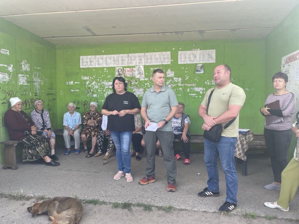 Депутаты – единороссы, проводят встречи со своими избирателями