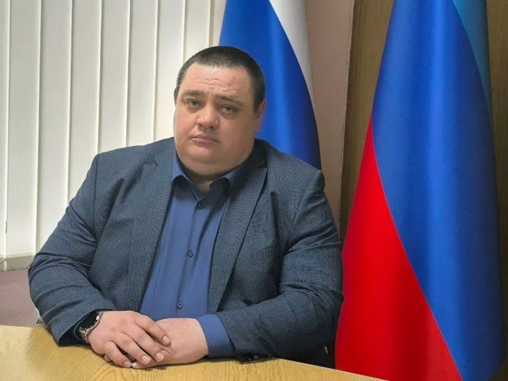 Владимир Чернев: Сегодня свой день рождения отмечает мой коллега – Глава городского округа муниципальное образование городской округ город Ровеньки Луганской Народной Республики Рубанцов Андрей Викторович!