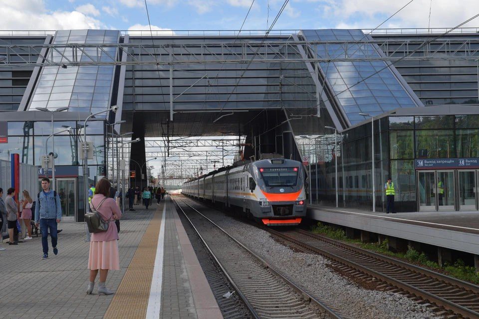Пасечник объяснил, почему в ЛНР пока не запускают пассажирские поезда