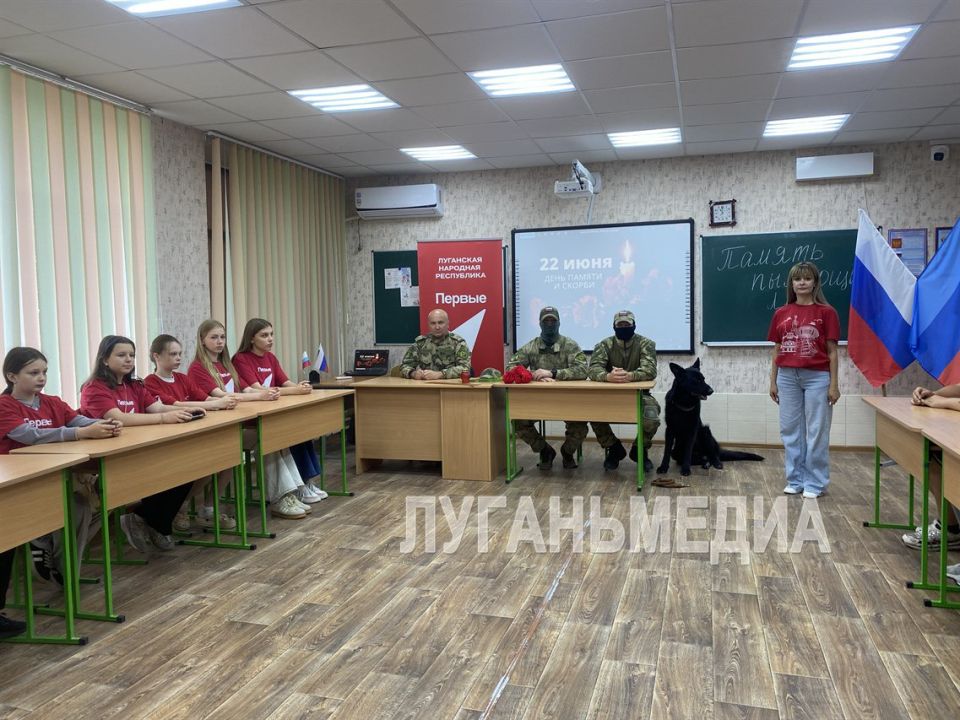 «Классная встреча» в Меловской школе: память, героизм и служение Родине