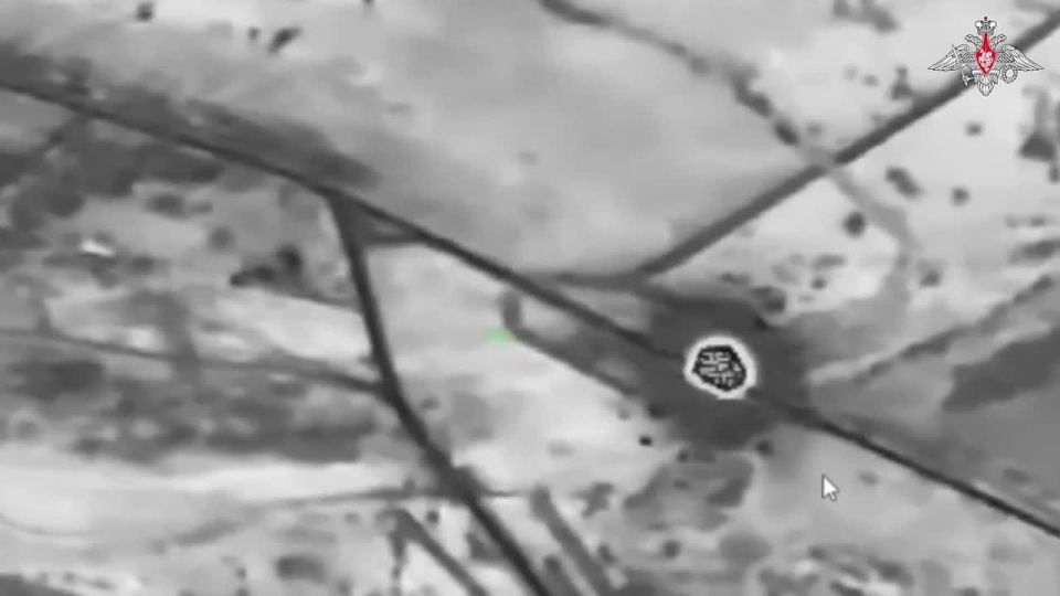 Минобороны России: Точные удары. Операторы БПЛА «Герань-2» поразили: мосты в районе населенных пунктов Шахово и Владимировка в ДНР